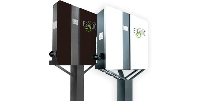 E3DC Hauskraftwerk in schwarz und weiß - Blockheizkraftwerk mit Solar bei zolar