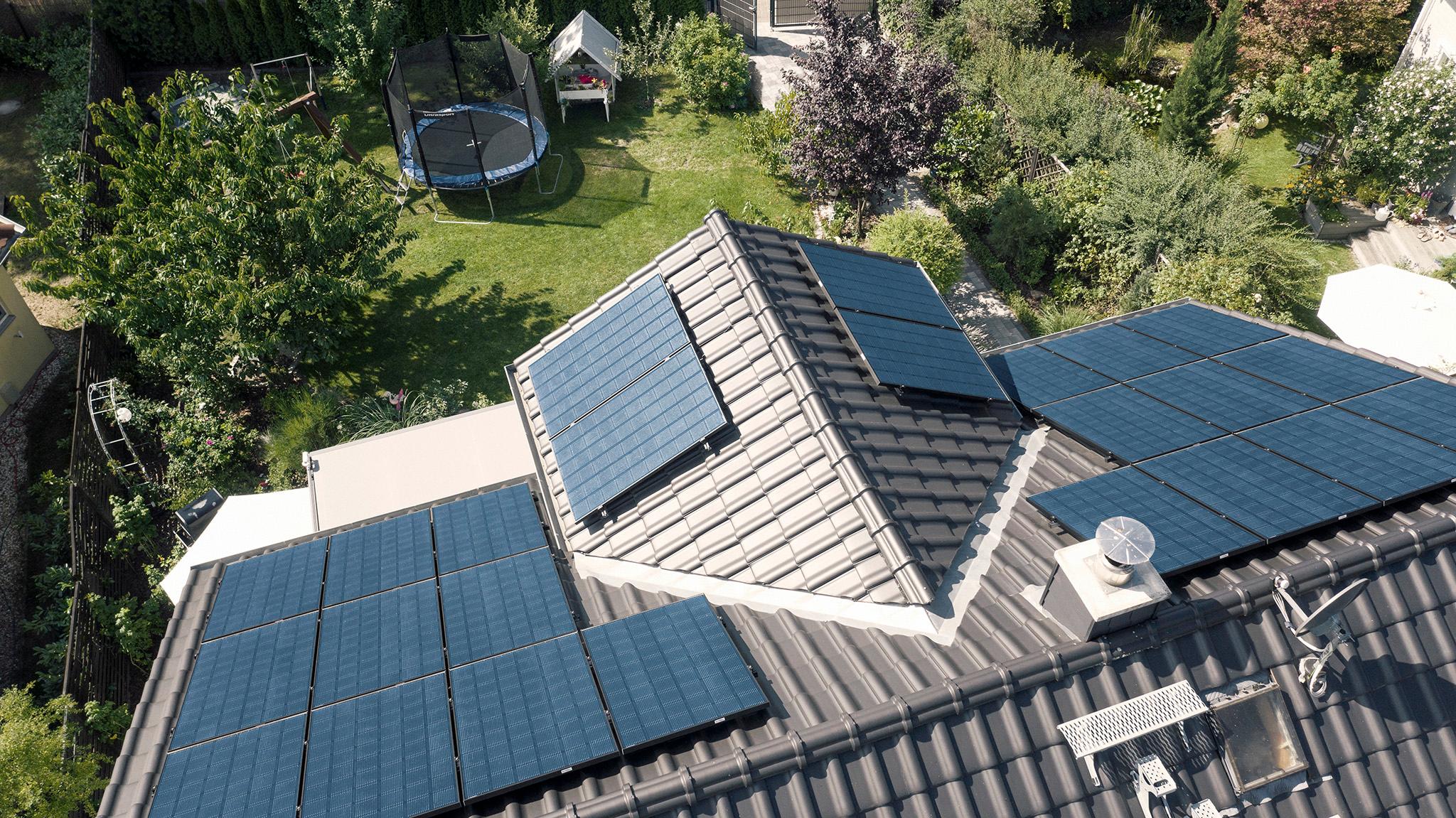 Solaranlage auf dem Dach mit zolar - Solarboom 2022
