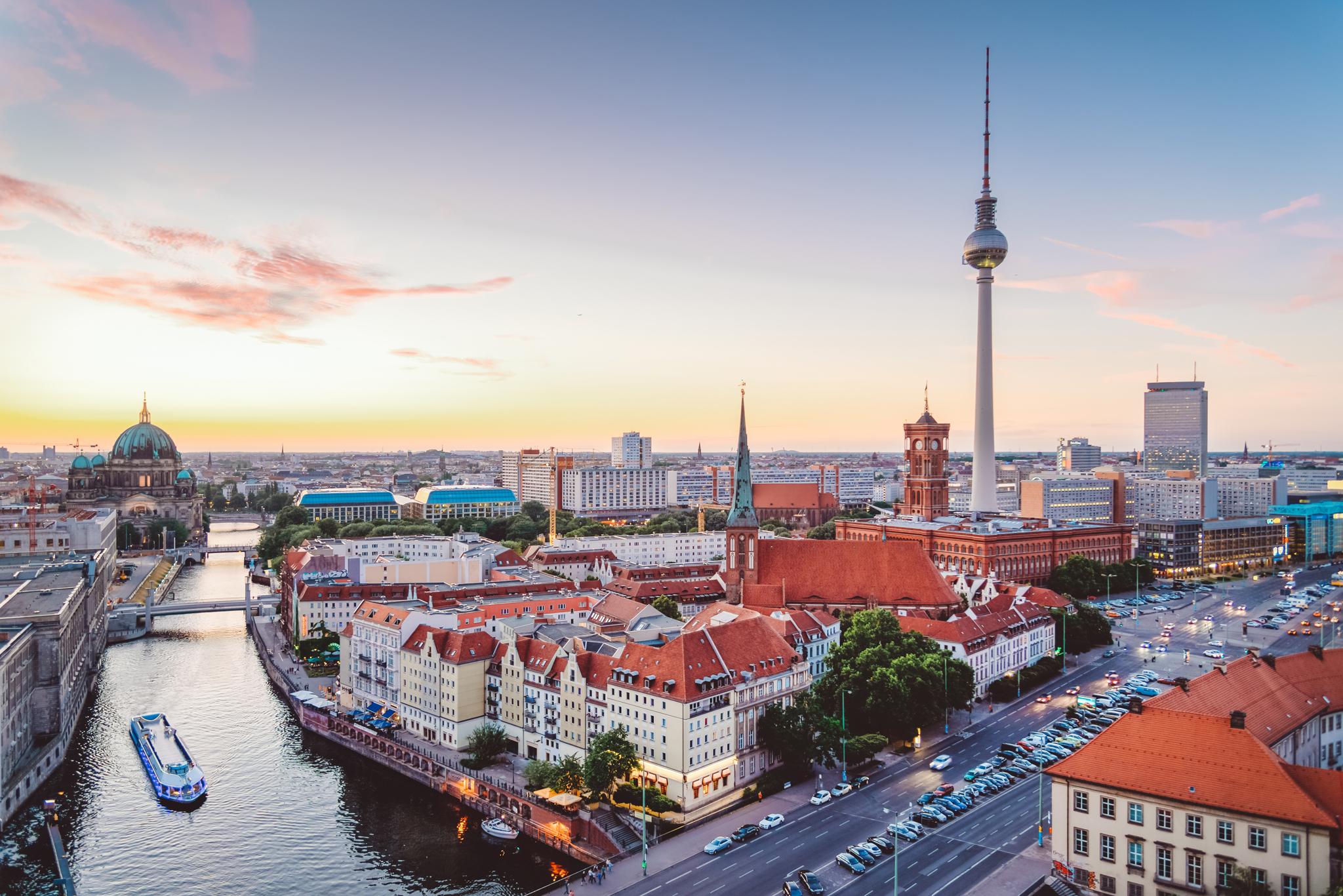 Die Skyline von Berlin – Photovoltaikanlage günstig kaufen
